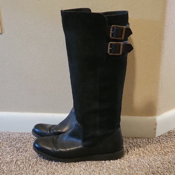 Timberland Black Leather Knee-High Boots - Picture 1 of 8